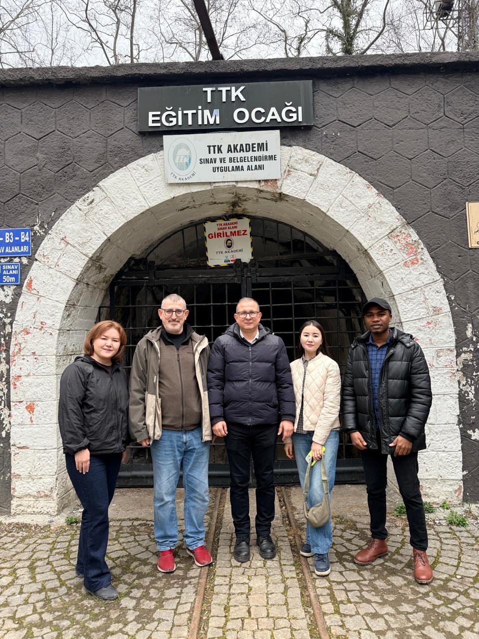 Kazakistanlı Öğrenciler Zonguldak’ın Yer Altı Zenginliklerini Keşfetti